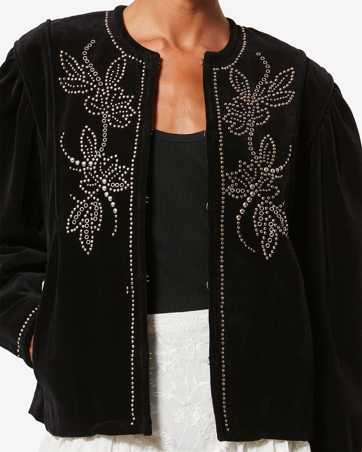 VESTE PIETRA